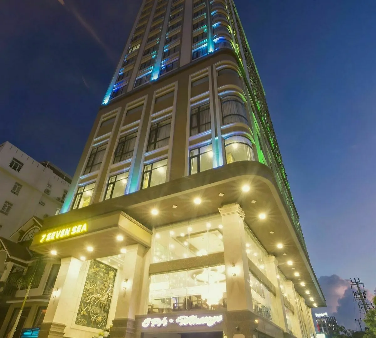 7 Seven Sea Hotel Da Nang 4*,  Vietnam